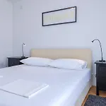 Mi