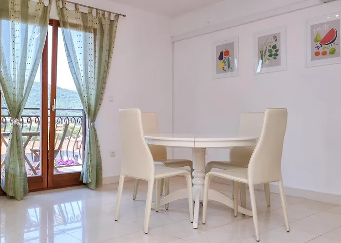 Apartman Mi *